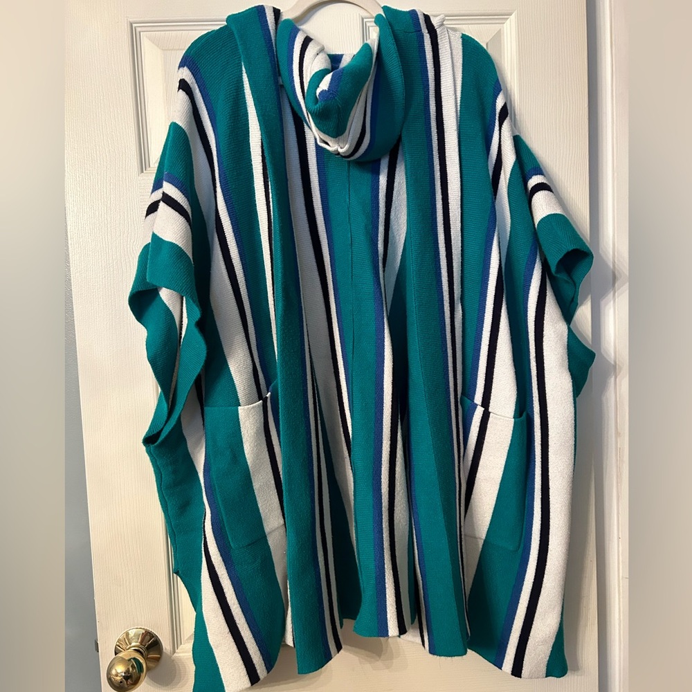 EUC Free People All I Need Cozy hooded kimono OS one size fits all cover up